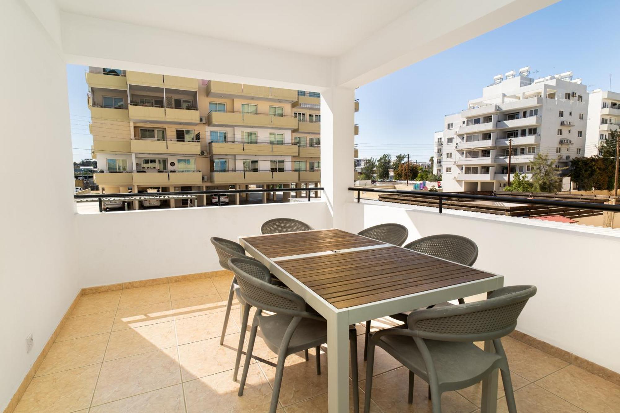 Olivia Mackenzie 2 Bedroom Flat With Pool Λάρνακα Εξωτερικό φωτογραφία